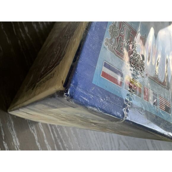 Spike Board Game by Stephen Glenn 2014 R&R Games, New and Sealed - Picture 6 of 8